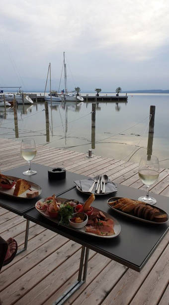 unique-waterfront-dining-in-nsw